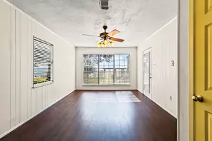 104 Bayside St, Livingston, TX 77351 - Photo 17