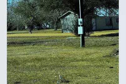 16 Meadowlark S, Palacios, TX 77465 - Photo 5
