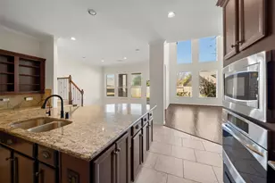 7003 Dunbarton Dr, Sugar Land, TX 77479 - Photo 11