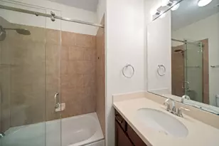 7003 Dunbarton Dr, Sugar Land, TX 77479 - Photo 27