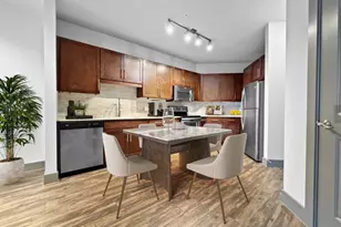 2910 Milam St, Houston, TX 77006 - Photo 1