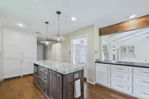 1010 Baronridge Dr, Seabrook, TX 77586 - Photo 29