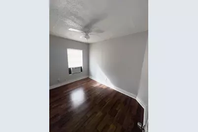 2711 Avenue K, Galveston, TX 77550 - Photo 13