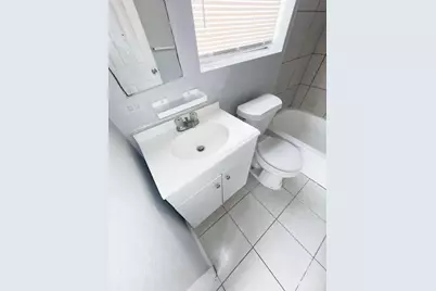 2711 Avenue K, Galveston, TX 77550 - Photo 23