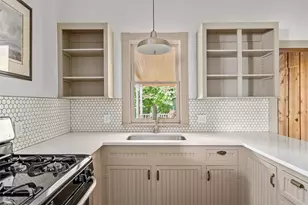 806 E Main St, Bellville, TX 77418 - Photo 11