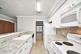 5000 Milwee St, Houston, TX 77092 - Photo 11