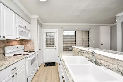 5000 Milwee Street #34, Houston, TX 77092 - Photo 9