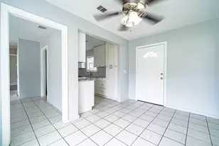 6417 Rolla St, Houston, TX 77055 - Photo 9
