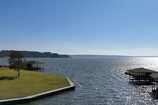 225 Peninsula Dr, Livingston, TX 77351 - Photo 1