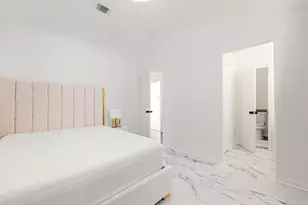 14910 Lake Woodbridge Ct, Sugar Land, TX 77498 - Photo 31