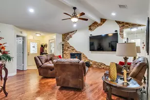 7234 Colima Dr, Houston, TX 77083 - Photo 9