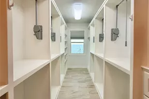 415 Avenue I, Dickinson, TX 77539 - Photo 23