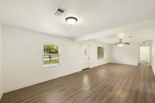 1707 W 43rd St, Houston, TX 77018 - Photo 3