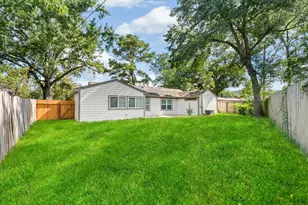 1707 W 43rd St, Houston, TX 77018 - Photo 25