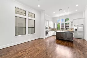 911 Queen Annes Rd, Houston, TX 77024 - Photo 15