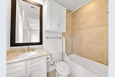 911 Queen Annes Road, Houston, TX 77024 - Photo 31