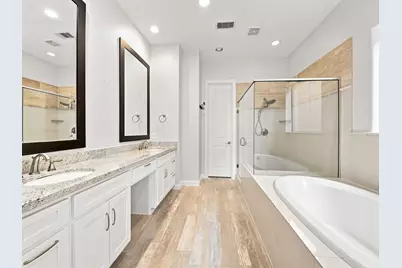 911 Queen Annes Road, Houston, TX 77024 - Photo 25