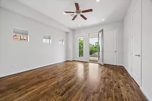 911 Queen Annes Rd, Houston, TX 77024 - Photo 33