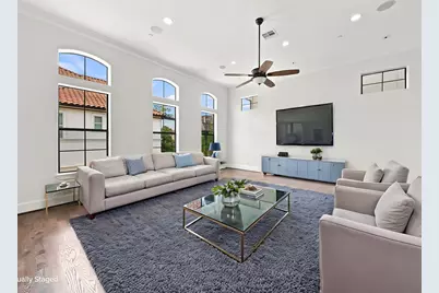 911 Queen Annes Road, Houston, TX 77024 - Photo 11