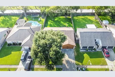 2406 Pilgrims Bend Drive, Friendswood, TX 77546 - Photo 3