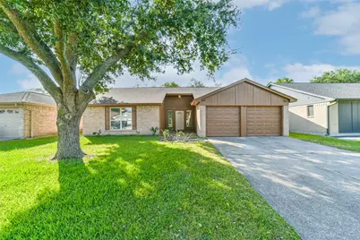 2406 Pilgrims Bend Drive, Friendswood, TX 77546 - Photo 1