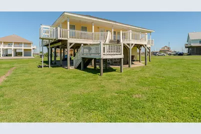 3520 Hannas Reef, Crystal Beach, TX 77650 - Photo 3