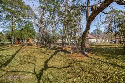 89 Hillsborough Drive, Huntsville, TX 77340 - Photo 9