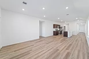 1011 Vilana Rdg Ln, Houston, TX 77090 - Photo 17