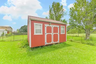 252 County Rd 4871, Dayton, TX 77535 - Photo 11