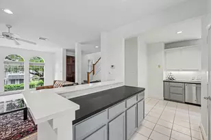 1925 Haddon St, Houston, TX 77019 - Photo 9