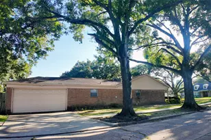 11003 Renwick Dr, Houston, TX 77096 - Photo 5