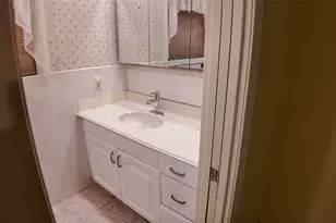 11003 Renwick Dr, Houston, TX 77096 - Photo 35