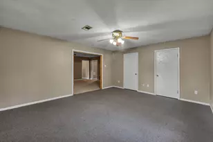 405 Wilson Rd, Conroe, TX 77301 - Photo 15