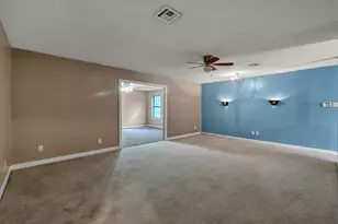 405 Wilson Rd, Conroe, TX 77301 - Photo 13