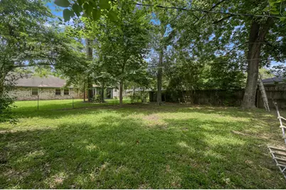 405 Wilson Road, Conroe, TX 77301 - Photo 29