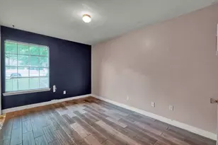 405 Wilson Rd, Conroe, TX 77301 - Photo 21