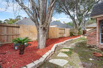 4011 W Pine Brook Way, Houston, TX 77059 - Photo 39