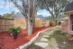 4011 W Pine Brook Way, Houston, TX 77059 - Photo 39