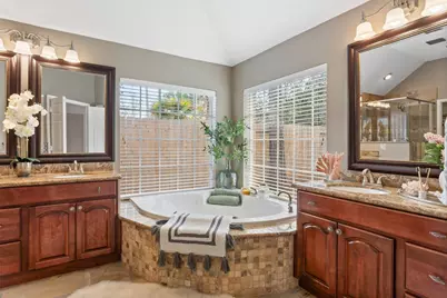 4011 W Pine Brook Way, Houston, TX 77059 - Photo 23