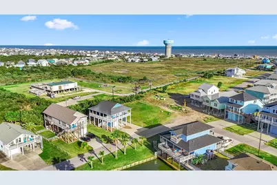 3935 Laguna Drive, Galveston, TX 77554 - Photo 1