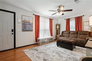 7018 Oleander Dr, Hitchcock, TX 77563 - Photo 3