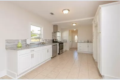 3406 Michigan Street, Baytown, TX 77520 - Photo 9