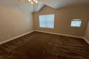 2710 Hullsmith Dr, Houston, TX 77063 - Photo 9