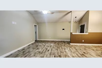 213 Mango Street, Lake Jackson, TX 77566 - Photo 5