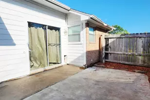 213 Mango St, Lake Jackson, TX 77566 - Photo 43