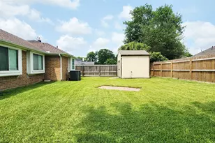 213 Mango St, Lake Jackson, TX 77566 - Photo 39