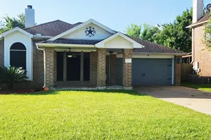 213 Mango St, Lake Jackson, TX 77566 - Photo 1