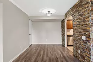 1860 White Oak Dr, Houston, TX 77009 - Photo 7