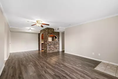 1860 White Oak Drive #355, Houston, TX 77009 - Photo 5