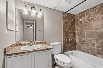 1860 White Oak Drive #355, Houston, TX 77009 - Photo 19